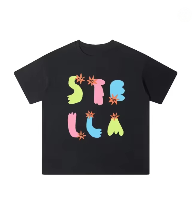 Streetwear Brand Graphic Designer - Классическая черная футболка с геометрическим логотипом,